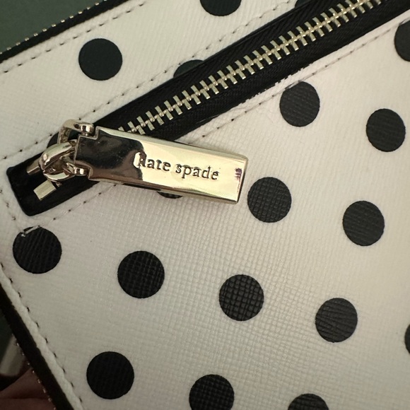 Kate Spade New York Staci Medium L Zip Wristlet - Picture 5 of 9